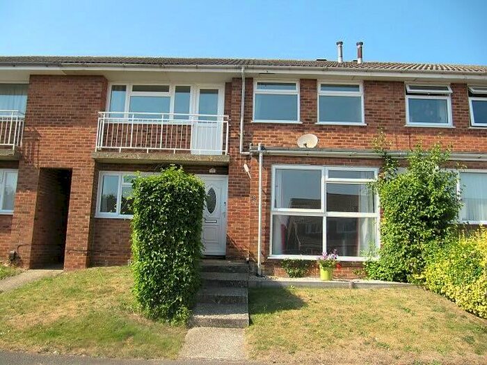 2 Bedroom Maisonette To Rent In Brighton Hill, Basingstoke, RG22
