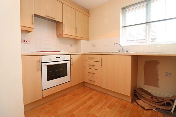 2 Bedroom Flat To Rent In Bellfield View, Bolton, BL1