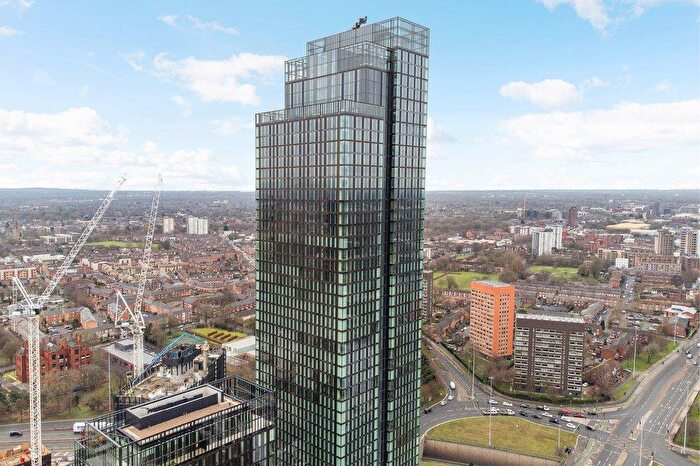 2 Bedroom Apartment To Rent In Elizabeth Tower, M15