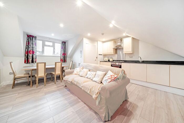 1 Bedroom Flat For Sale In Leigham Vale, Tulse Hill, London, SW16