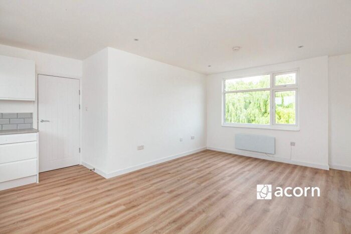 2 Bedroom Flat To Rent In Worsley Bridge Road London, SE26