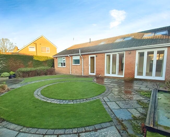 3 Bedroom Detached Bungalow For Sale In Westfield Place, Wigginton, York, YO32
