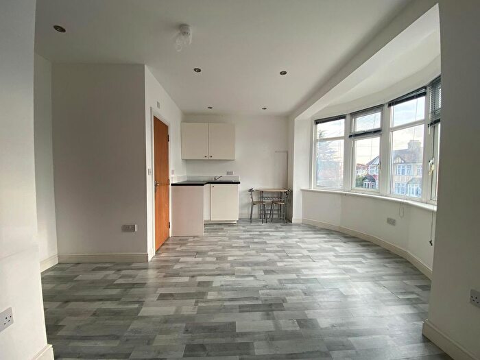 Studio To Rent In Aldborough Road South, Seven Kings, Ilford, IG3