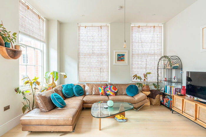 2 Bedroom Flat For Sale In Portland Square, Bristol, BS2