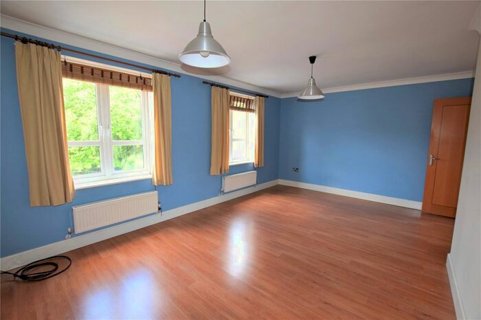 1 Bedroom Flat To Rent In Parkland Place, Wren Way, Bicester, Oxfordshire OX26