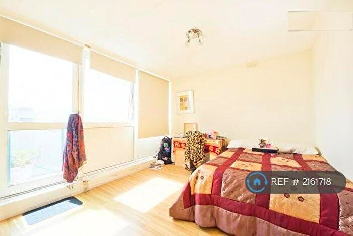 5 Bedroom Flat To Rent In Bucklebury, London, NW1