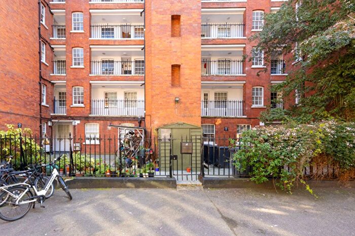 1 Bedroom Flat For Sale In Tavistock Place, Knollys House, WC1H