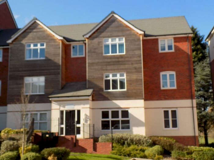 2 Bedroom Flat To Rent In The Laurels, Fazeley, B78