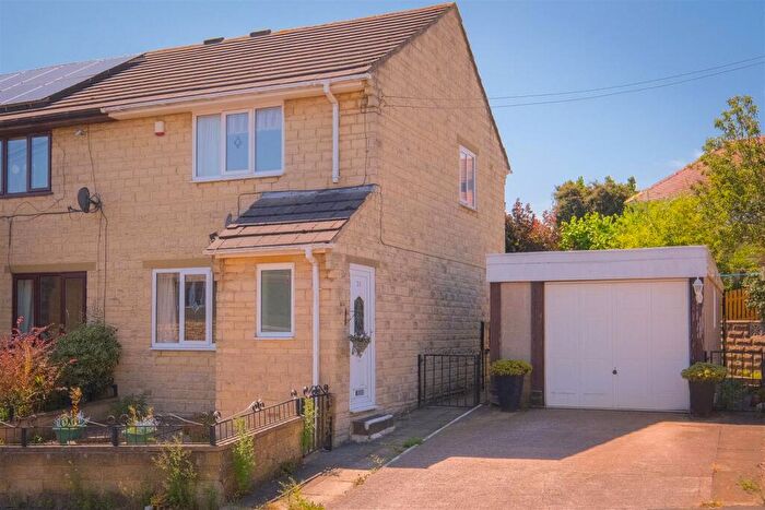 2 Bedroom Semi Detached House For Sale In Fairfax Crescent, Halifax, HX3