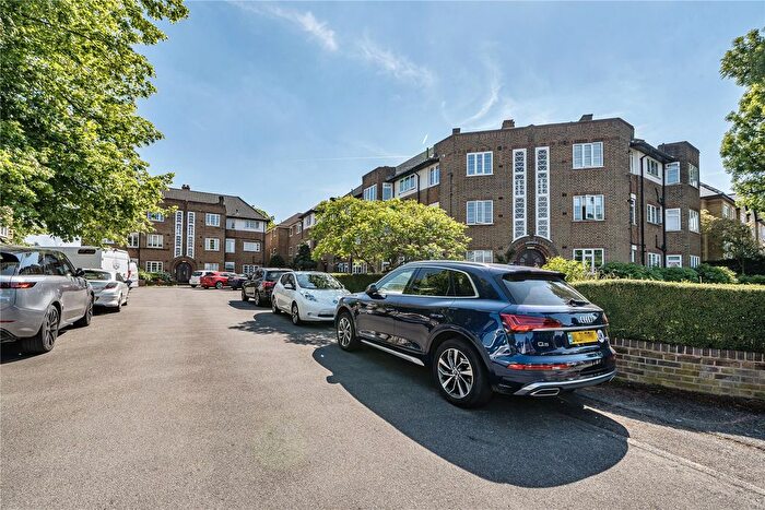 2 Bedroom Flat For Sale In Argyle Road, Ealing, W13