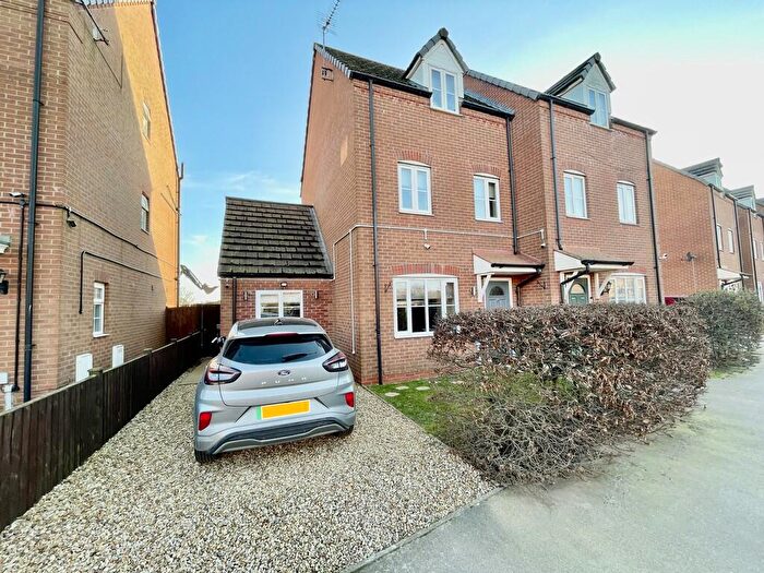 4 Bedroom Semi Detached House For Sale In Oxford Gardens, Holbeach, PE12