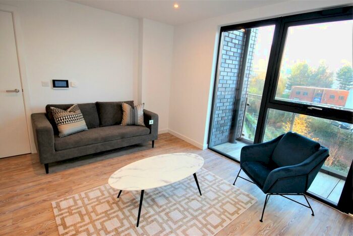 2 Bedroom Apartment To Rent In Potato Wharf Manchester, M3