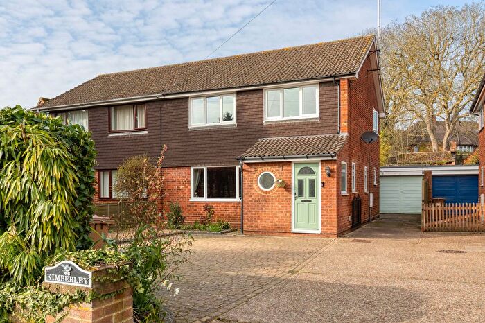 3 Bedroom Semi-Detached House For Sale In Stevenage Road, Little Wymondley, SG4