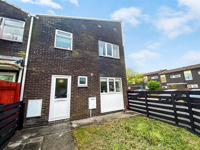 3 Bedroom Terraced House For Sale In Aysgarth Close, Newton Aycliffe, DL5