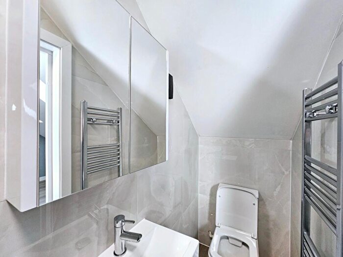 Studio To Rent In South Street, Enfield, EN3