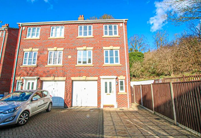5 Bedroom Town House For Sale In Lime Kiln Mews, Norwich, NR3