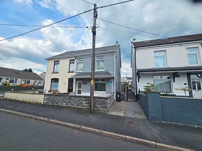 3 Bedroom Semi-Detached House To Rent In Bryn Road, Ystradgynlais, SA9