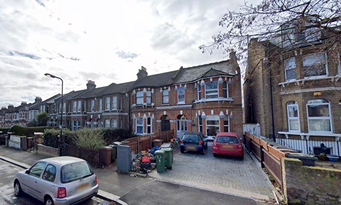 1 Bedroom Flat To Rent In Wallwood Road, London, E11