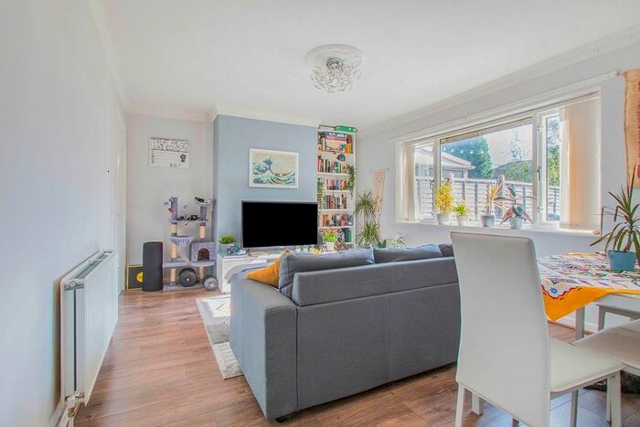 2 Bedroom Terraced House To Rent In Throstle Terrace, Leeds, West Yorkshire, LS10