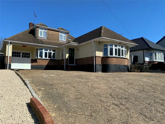 4 Bedroom Bungalow For Sale In Crown Hill, Rayleigh, Essex, SS6