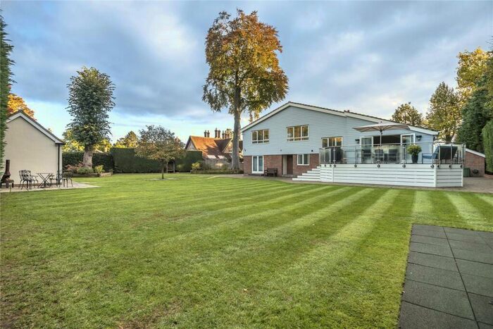 5 Bedroom Detached House For Sale In Frieth Road, Bovingdon Green, Marlow, SL7