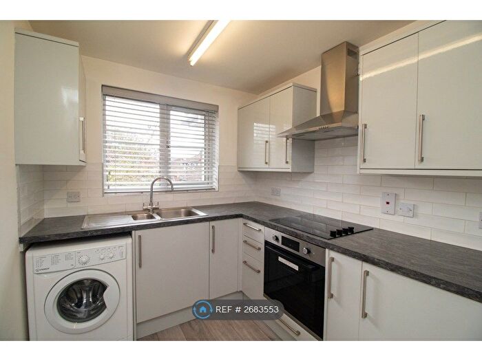2 Bedroom Flat To Rent In Crown Avenue, Pitsea, Basildon, SS13