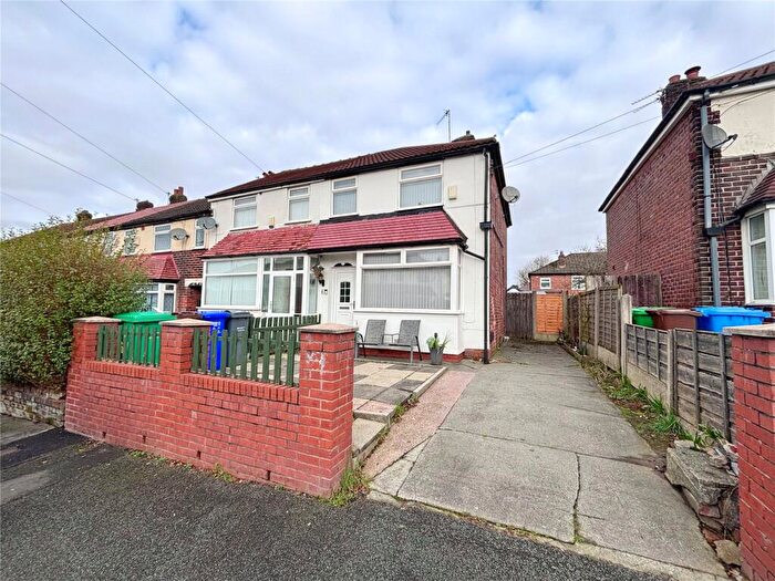2 Bedroom Semi Detached House For Sale In Caldecott Road, Blackley, Manchester, M9