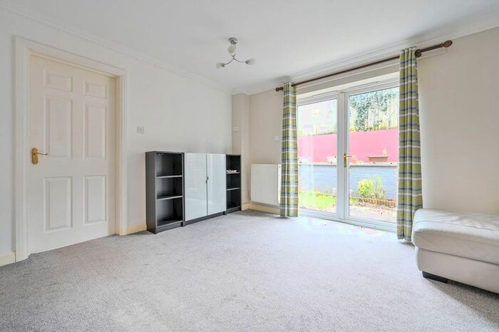 2 Bedroom Semi-Detached House To Rent In Teal Place, Cheam, Sutton, SM1