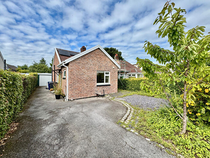 2 Bedroom Bungalow For Sale In Sunbury Avenue, Penwortham, PR1