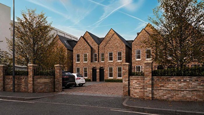 4 Bedroom Semi-Detached House For Sale In Houldsworth Gardens, Stockport, SK5