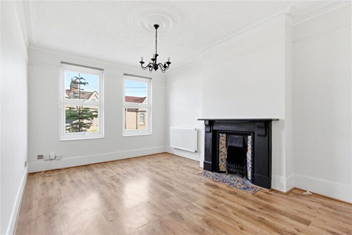 3 Bedroom Maisonette To Rent In Sirdar Road, London, N22