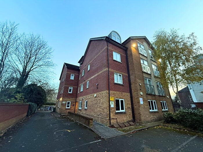2 Bedroom Flat To Rent In Chester Road, Stretford, M32