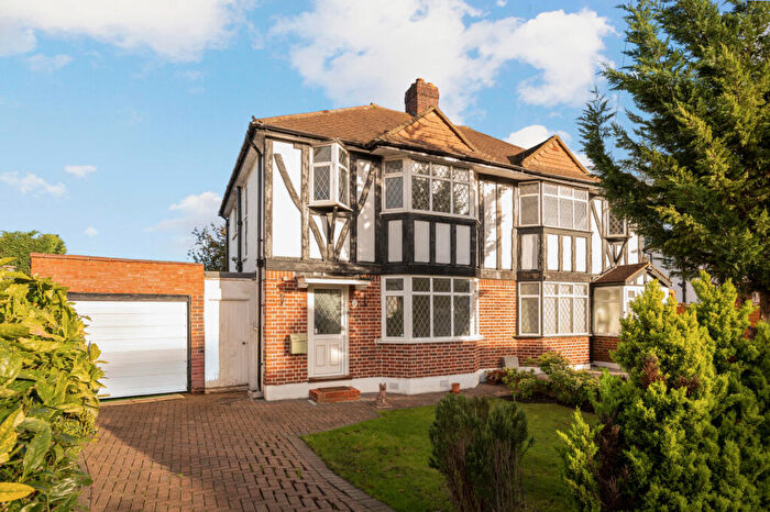 3 Bedroom Semi Detached House For Sale In Ely Close, New Malden, KT3