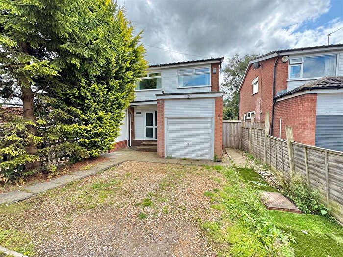 4 Bedroom Semi-Detached House For Sale In Springfield Drive, Wilmslow, SK9