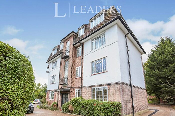2 Bedroom Flat To Rent In Vale Lodge, Perry Vale, SE23