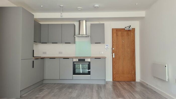 1 Bedroom Apartment To Rent In High Street, Maidenhead, SL6