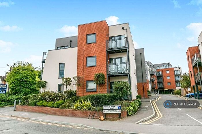 1 Bedroom Flat To Rent In Walnut Tree Close, Guildford, GU1