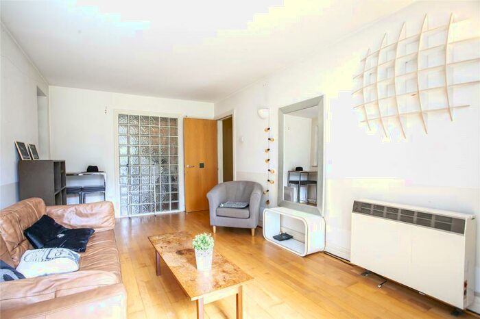 2 Bedroom Apartment To Rent In Equity Square, Shoreditch, London, E2