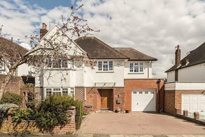 4 Bedroom Detached House To Rent In Ashbourne Road, Ealing, W5