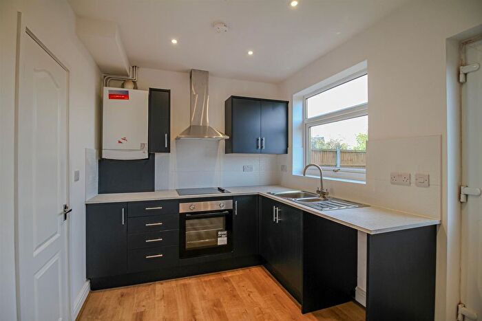 3 Bedroom Semi-Detached House To Rent In Joyce Avenue, Nottingham, NG5