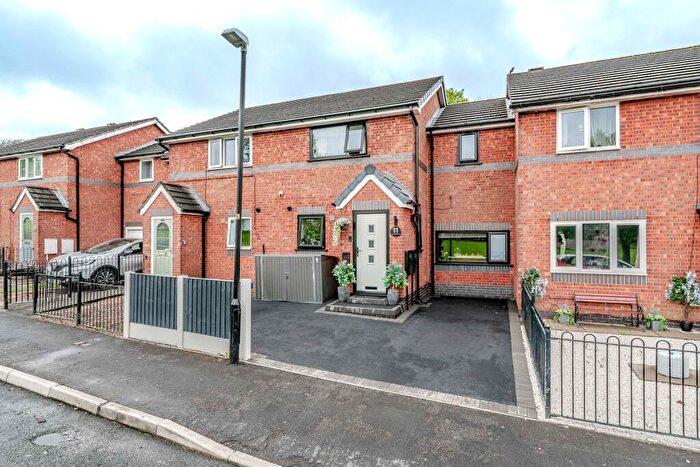 4 Bedroom Terraced House For Sale In Lakeland Gardens, Chorley, PR7