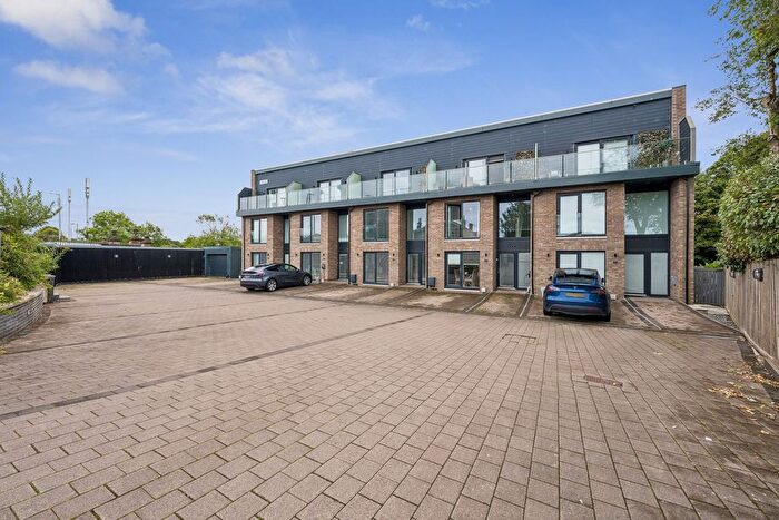 3 Bedroom Terraced House For Sale In Mosspark Boulevard, Mosspark, Glasgow, G52