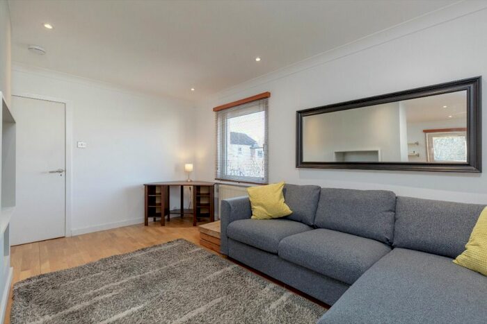 1 Bedroom Flat To Rent In Bonaly Rise, Colinton, Edinburgh, EH13