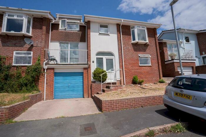 4 Bedroom Semi-Detached House To Rent In Upper Longlands, Dawlish, EX7