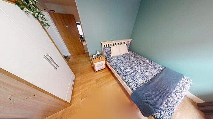 4 Bedroom Flat To Rent In Catherine House, Woolpack Lane, Nottingham, NG1