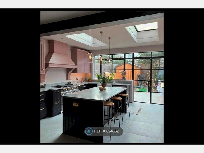 4 Bedroom Terraced House To Rent In Eswyn Road, London, SW17