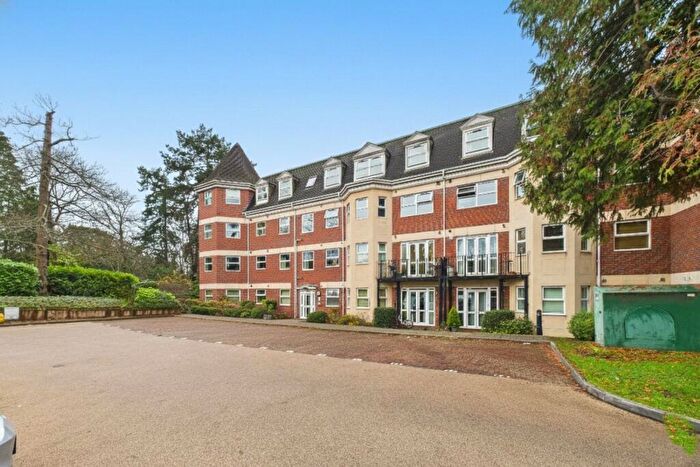 2 Bedroom Apartment For Sale In Elmhurst Court, Heathcote Road, Camberley, Surrey, GU15