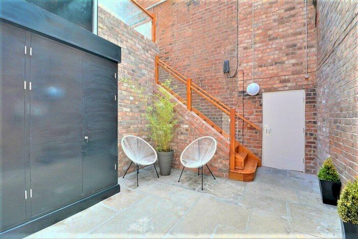 2 Bedroom Apartment To Rent In Scarisbrick Avenue, Southport, PR8