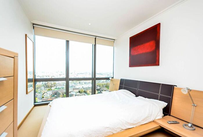 1 Bedroom Flat To Rent In West India Quay, Canary Wharf, London, E14