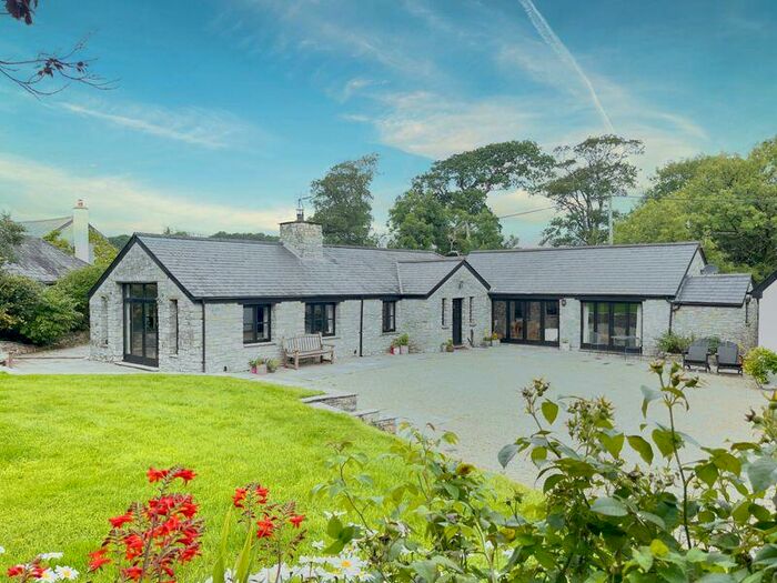 4 Bedroom Detached House For Sale In Hendre, Sigingstone, The Vale Of Glamorgan, CF71